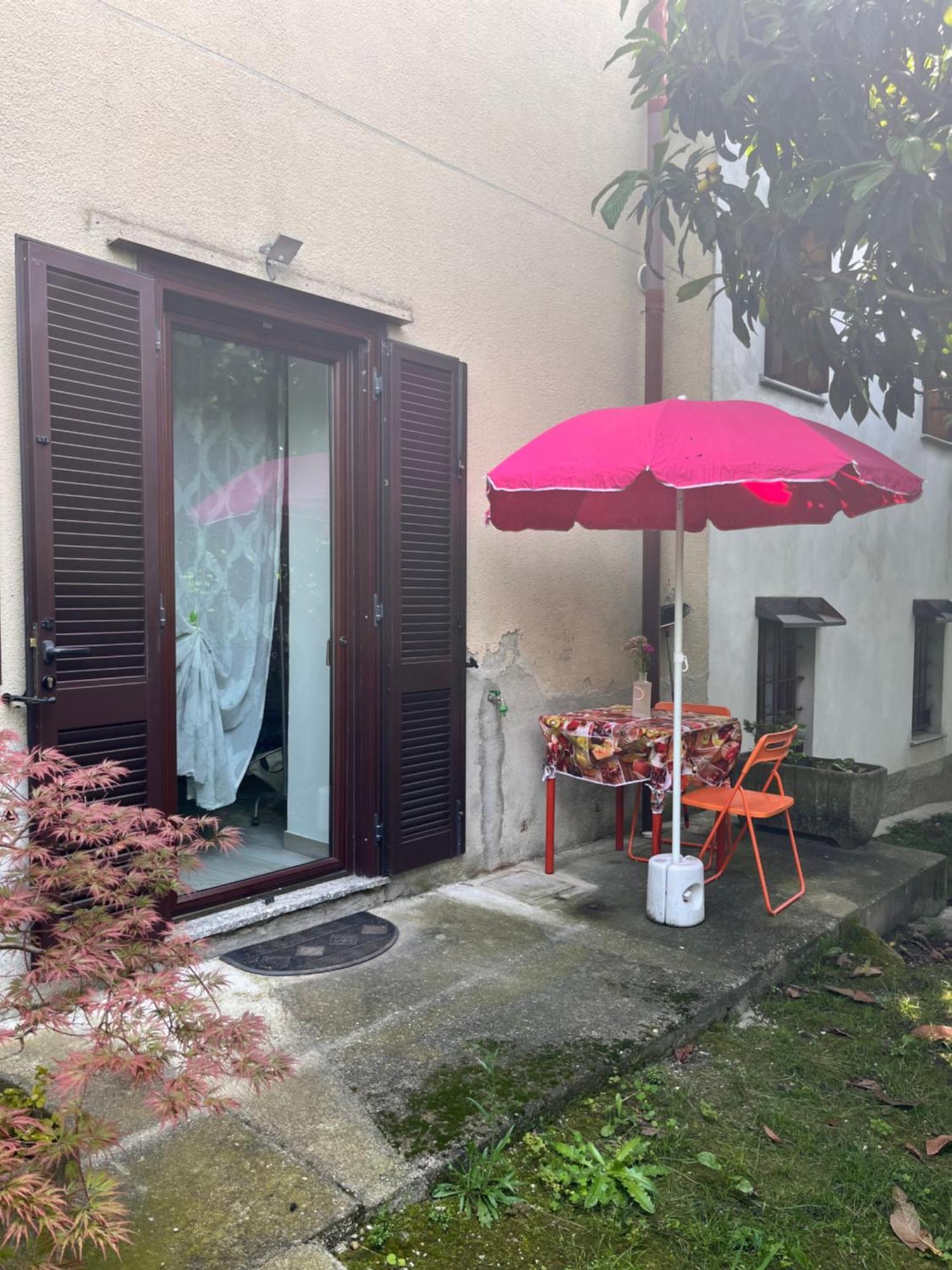 Il Cortile Como Single & Double Room In Apartment No Hotel Eksteriør billede