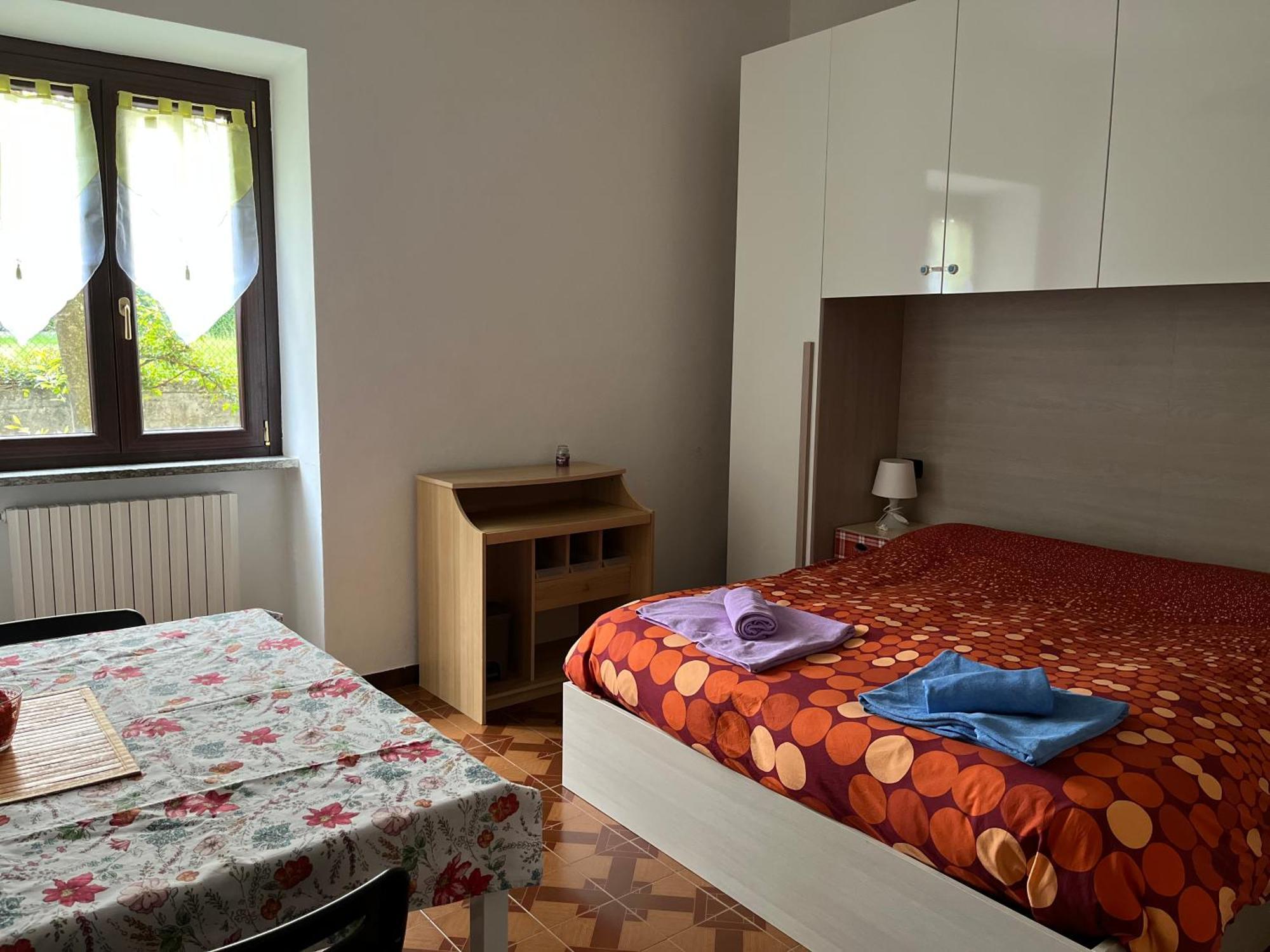 Il Cortile Como Single & Double Room In Apartment No Hotel Eksteriør billede