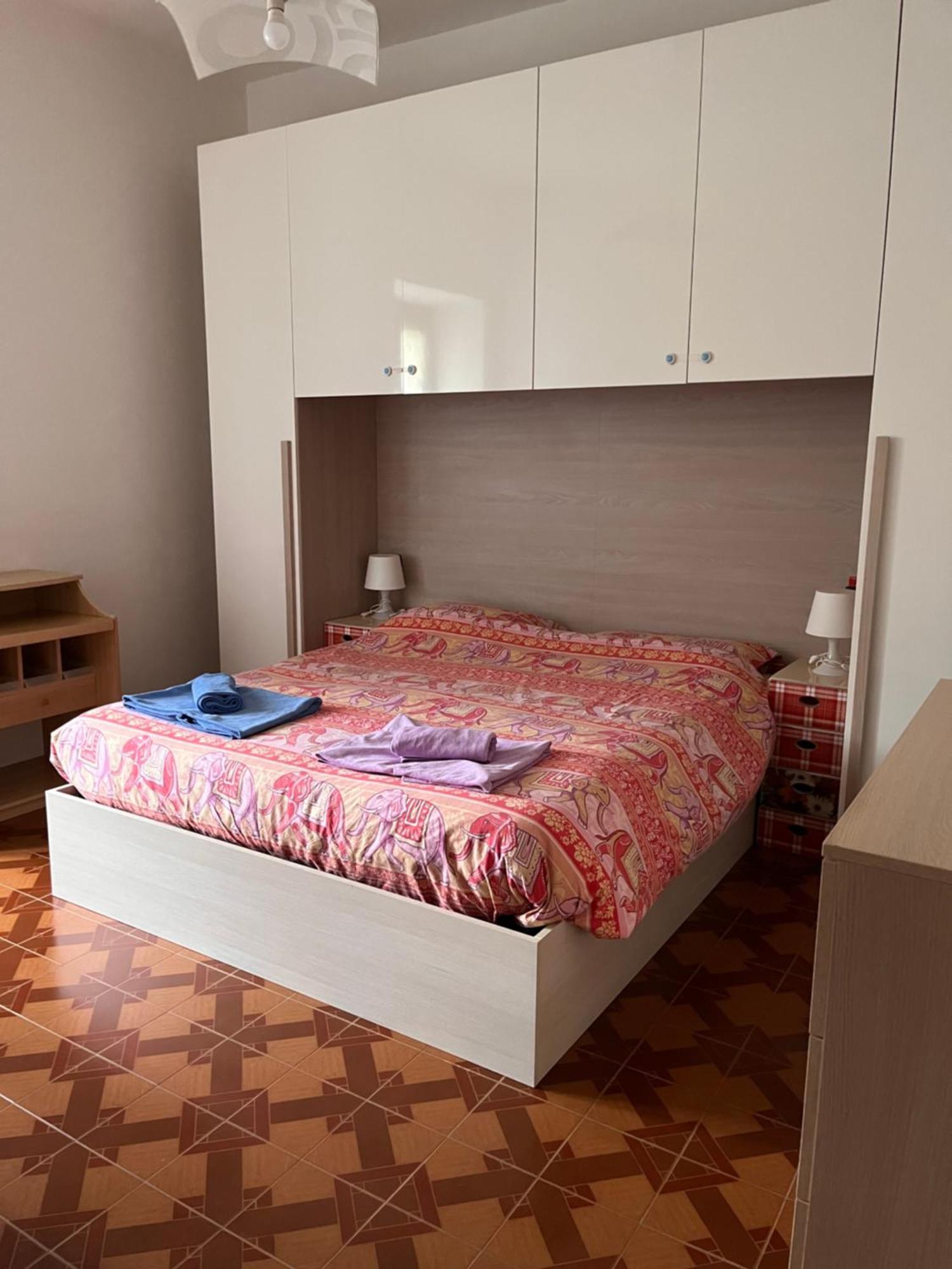 Il Cortile Como Single & Double Room In Apartment No Hotel Eksteriør billede
